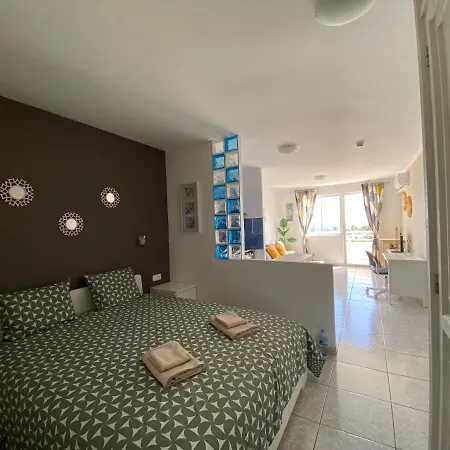 Palm Garden Apartment *